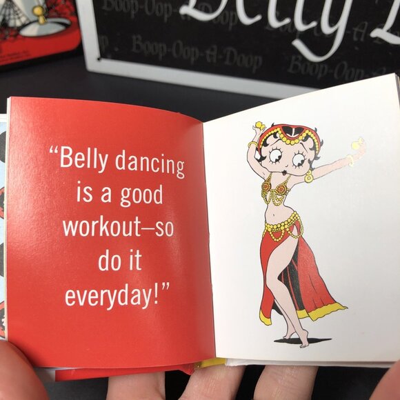 Betty Boop Collection, Lot Of 6, Signs, Socks, Wallet And Book ** READ** CN - Picture 13 of 16